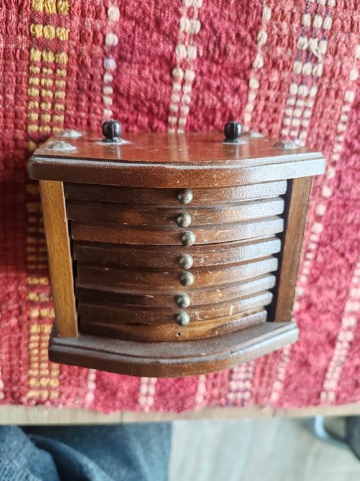 Дървен стелаж, поднос, закачалка