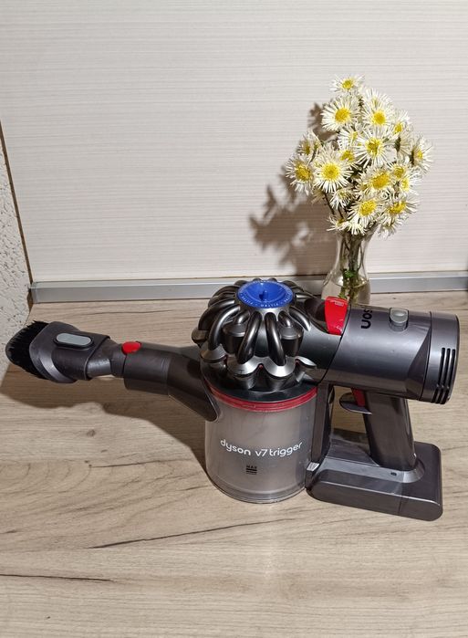 Dyson V7 Trigger