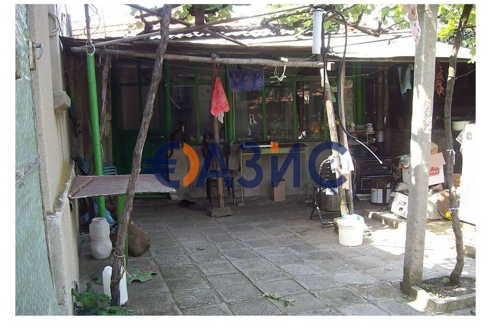 Къща в селото. Огнен, обл. Бургас, България, 65 кв. м. и земя 1000 кв.