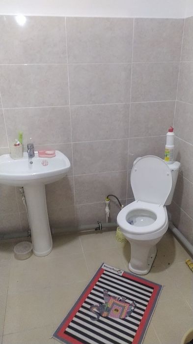 2 xonali kv ijaraga beriladi.