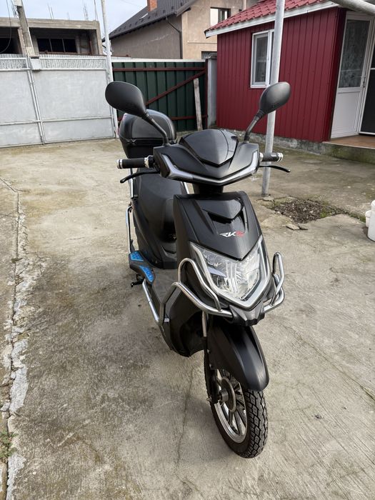 Scuter electric RKS ECO RIDER PLUS