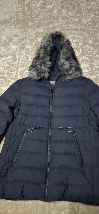 Дамска зимна шуба.