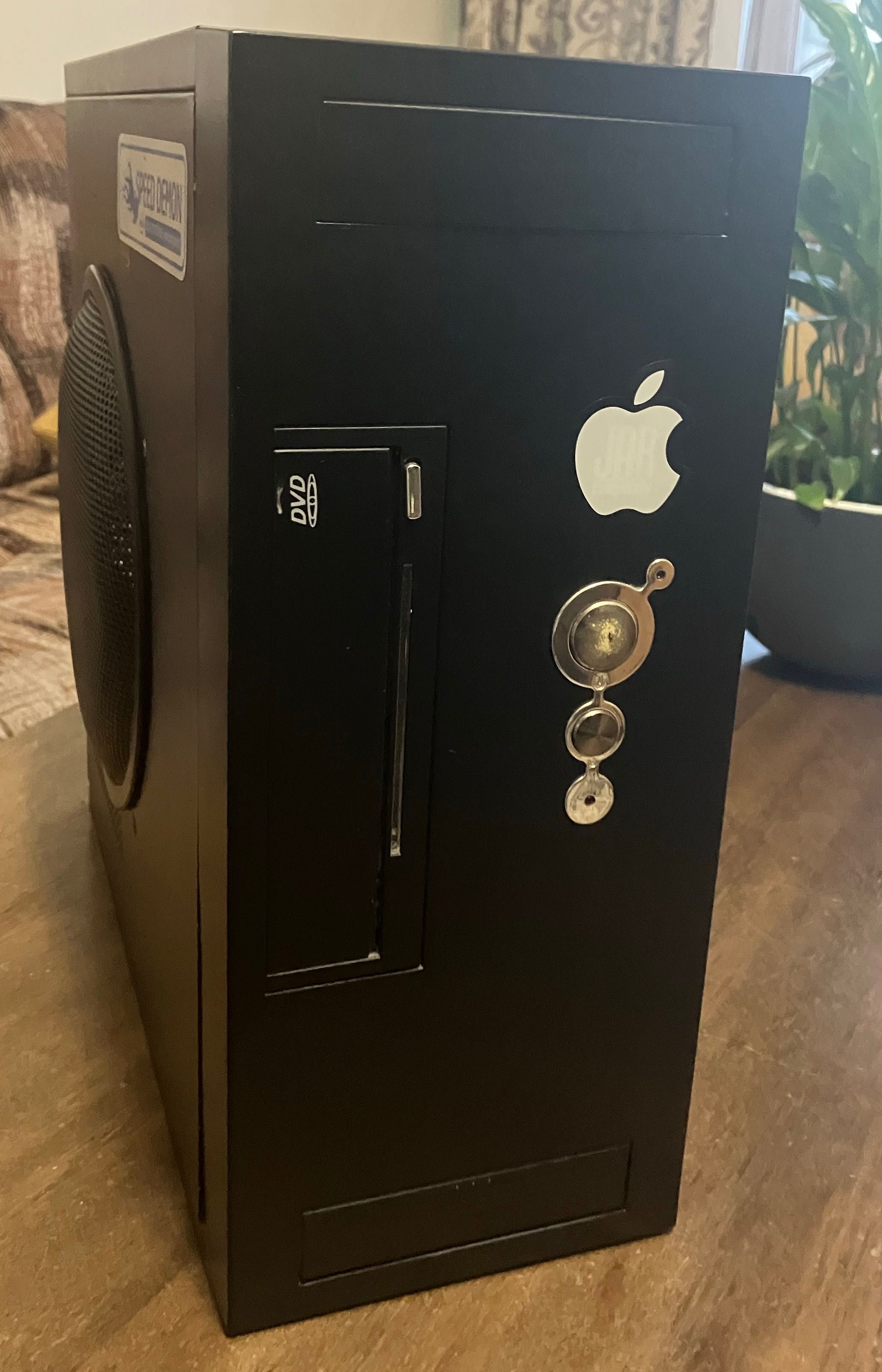 Компютър с  i3 процесор, 8GB RAM, GA Z77M-D3H