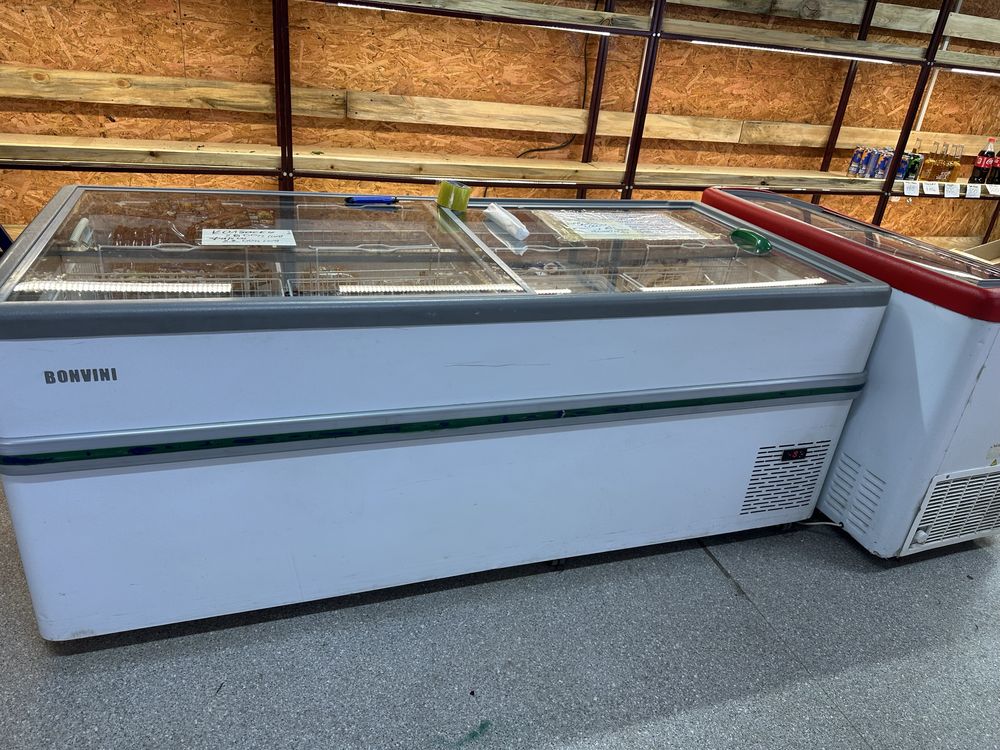 Продам Морозильник