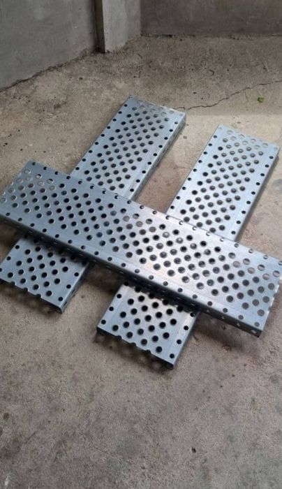 Scări metalice galvanizate la orice demisiune asiguram transport ori u
