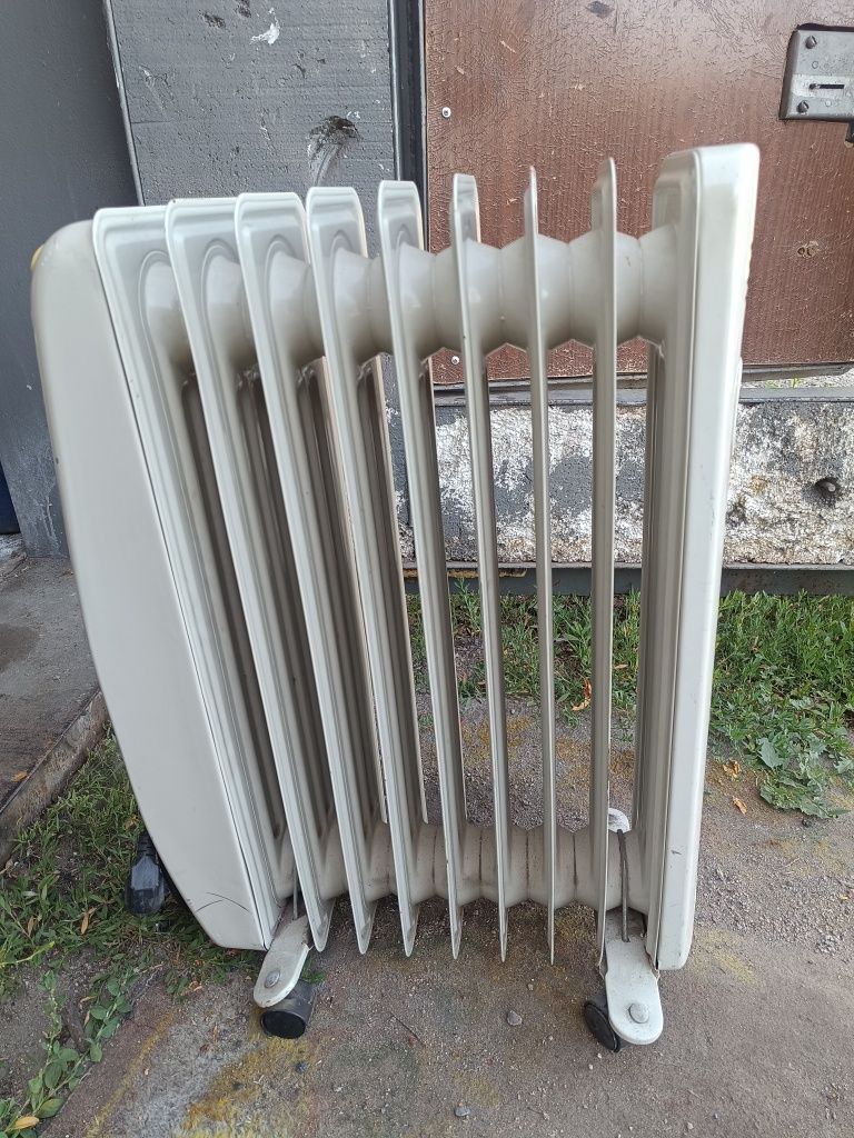 Продаю масляный обогреватель
