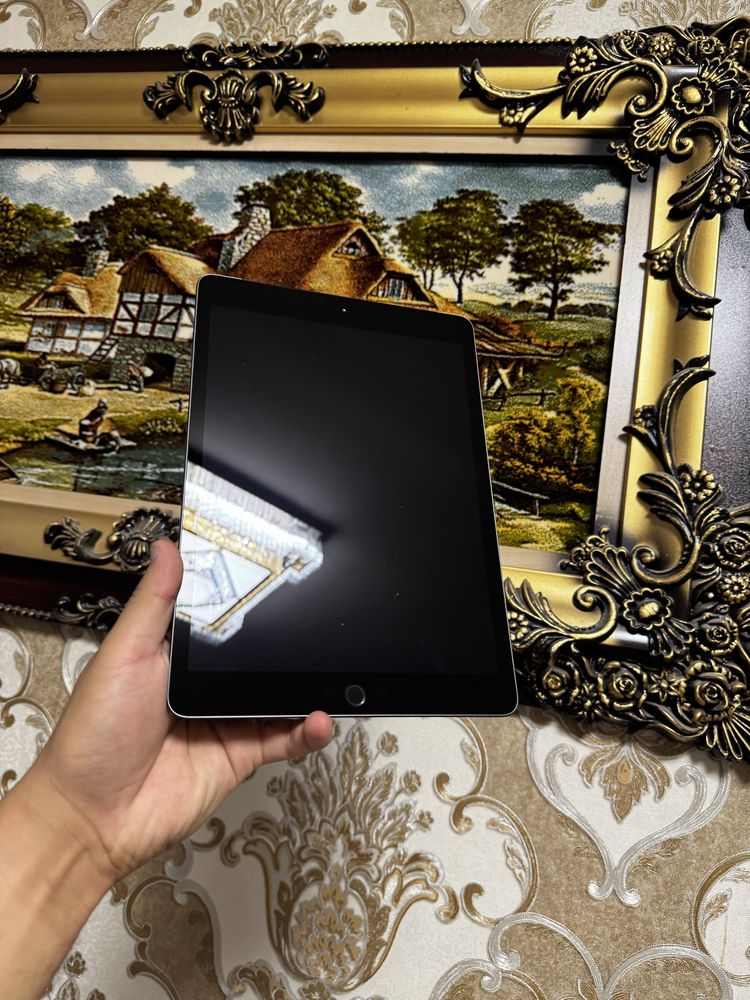 IPad 8 Wi-Fi + Cellular 128 gb