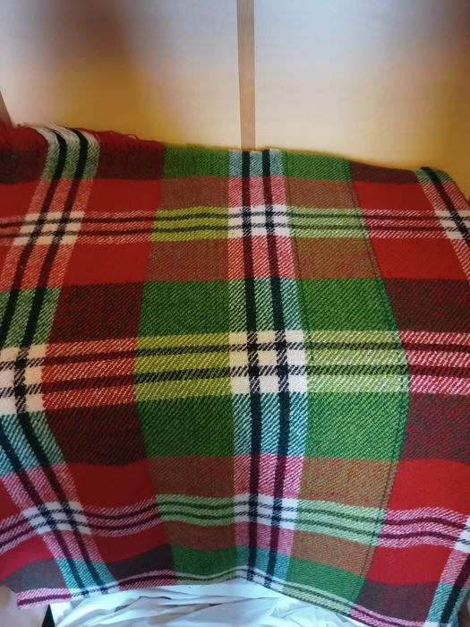 Продавам родопски одеала и губери.