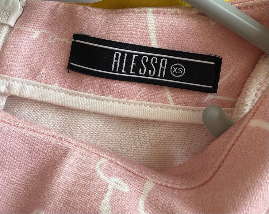 Рокля на Алесса, Alessa