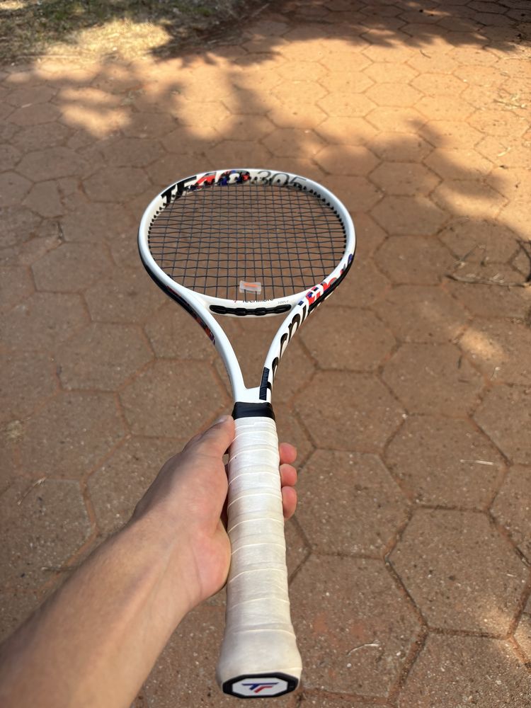 Tecnifibre TF40 v2, 98, 305gr., grip size 3