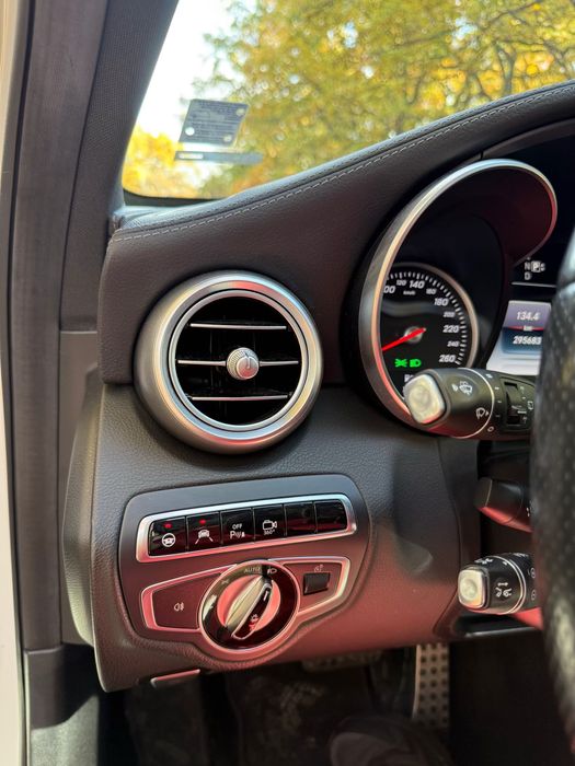 Mercedes-Benz C250 AMG Line