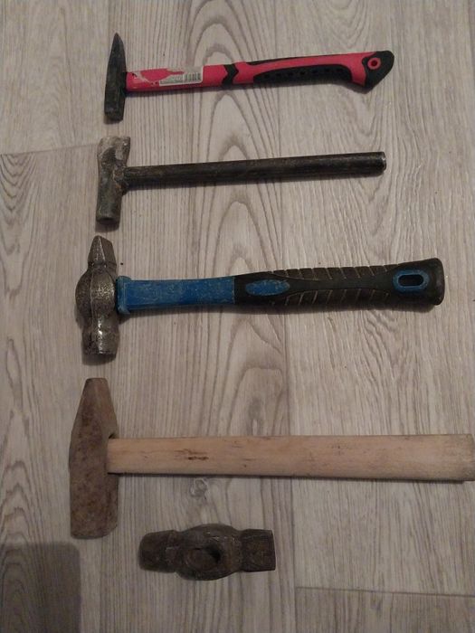 Продам молотки разные