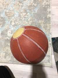 Баскетболный мяч