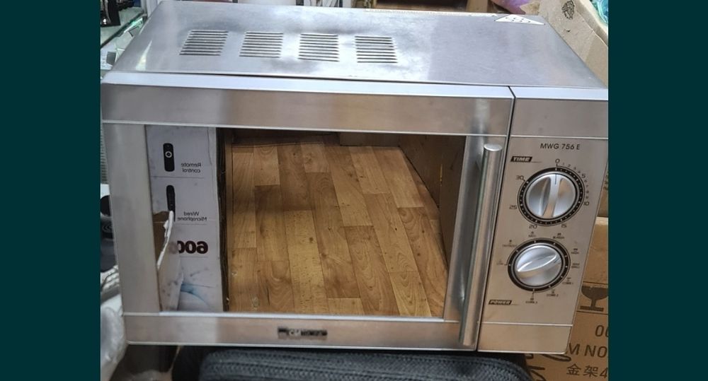 Продам микроволновую печь.