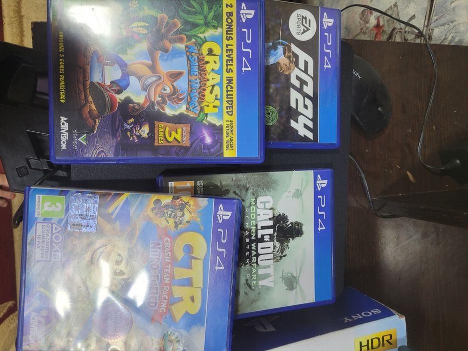 Срочно Playstation 4 slim 500 gb