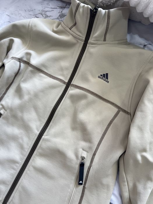 Adidas бежово горнище