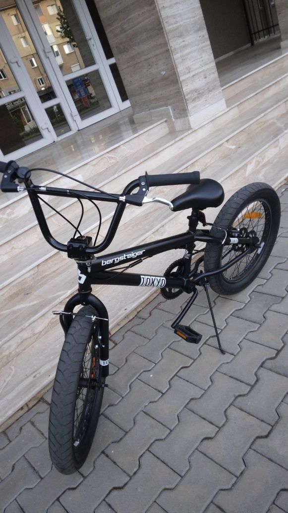Bicicleta BMX cu roti groase aproape nou