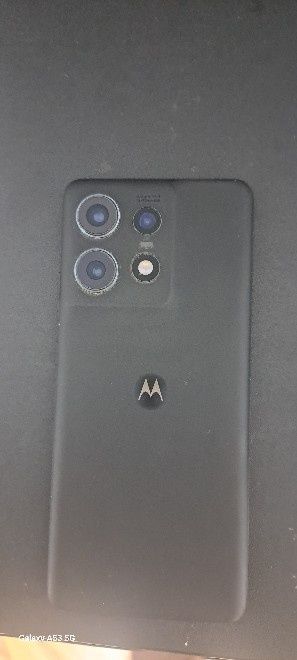 Vând telefon Motorola edge 50 pro