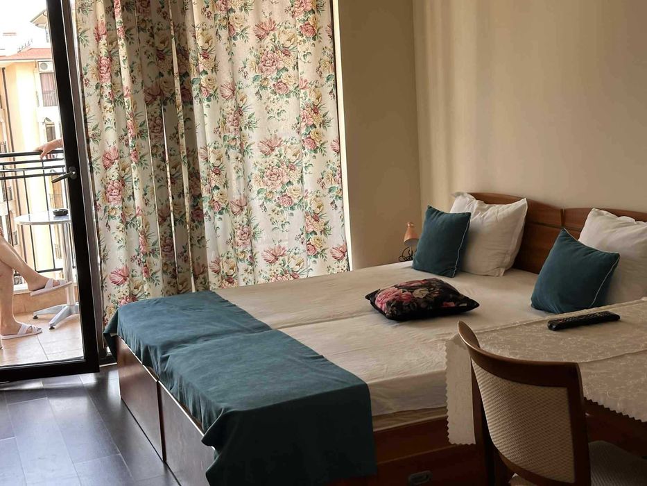 Продавам  Едностаен апартамент -в гр. Варна , к.к. Златни пясъци