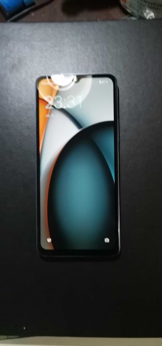 Redmi A3 – funcțional, ușor ciobit la colțuri