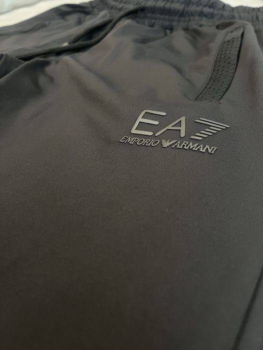Оригинална долница Emporio Armani