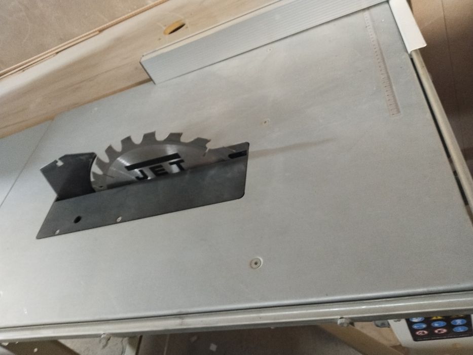 Распилочный станок ,лобзик