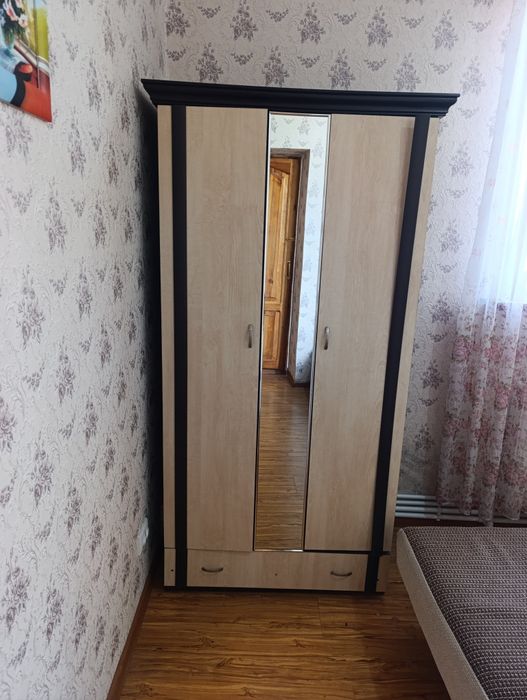 Продаётся шкаф б/у