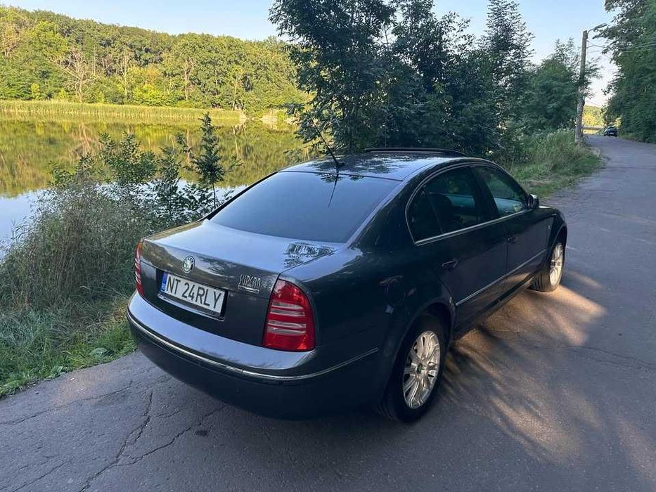 Skoda Superb 2004