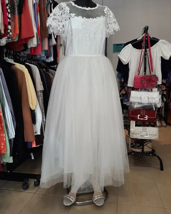 Rochie de mireasa NOUA Asos 44