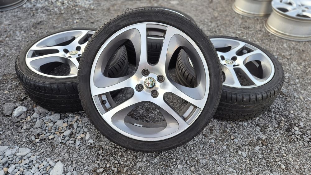 Оригинални джанти Алфа 4/98 Alfa Romeo MiTo 4x98

Употребявани, Шумен