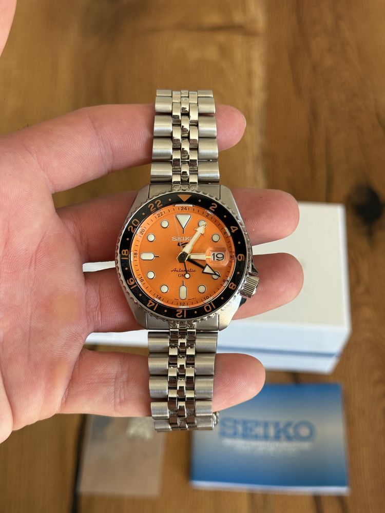 Seiko 5 sports GMT