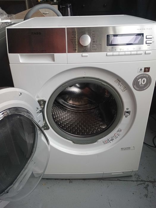 Комбинирана пералня със сушилня AEG lavamat turbo