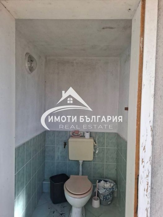 Къща в с.Кърнаре, общ.Пловдив
