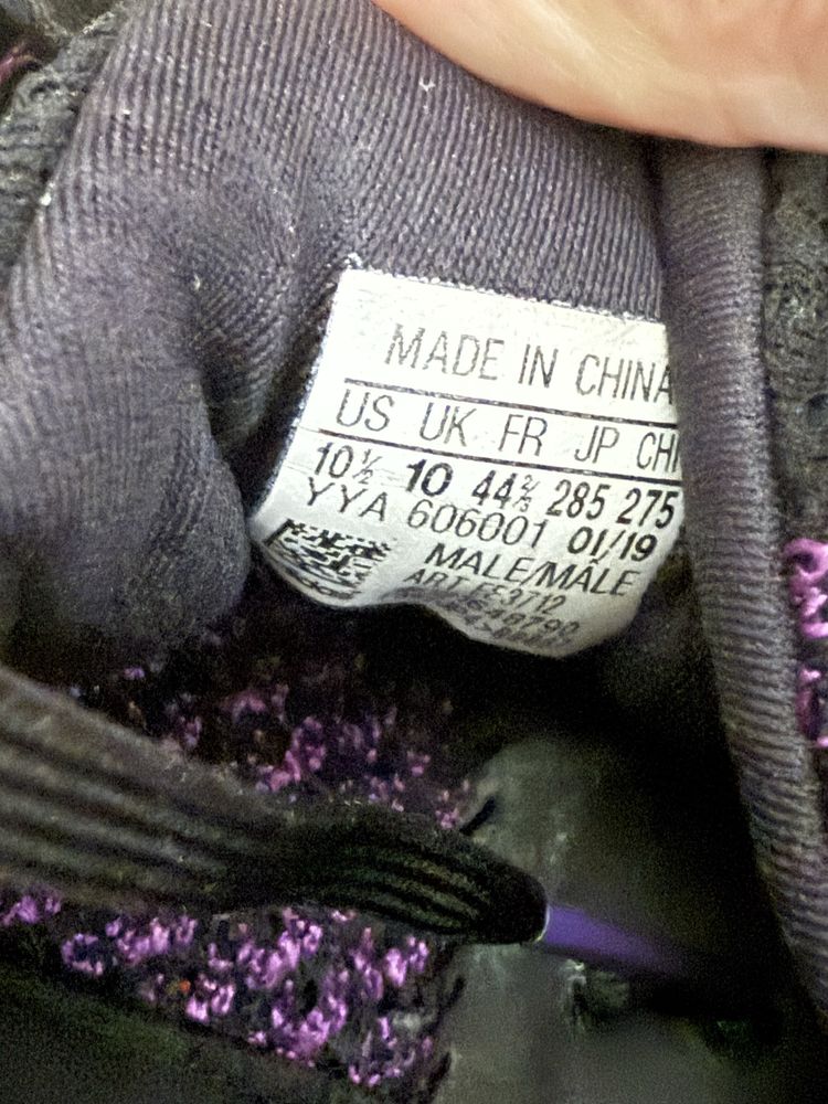 Adidasi Adidas  marimea 44