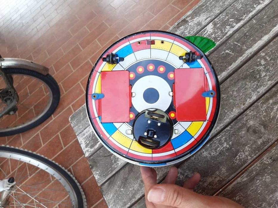 Jucarie din tabla Space Boat