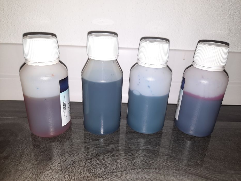 Cartuș nou + cerneală CANON + seringi