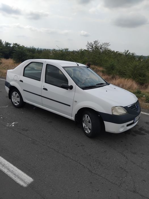 Vând  Dacia  Logan  ,fabricație 2006,  modelul  standard ,ITP valabil