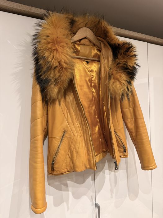 Яке от естествена кожа и якя от лисица