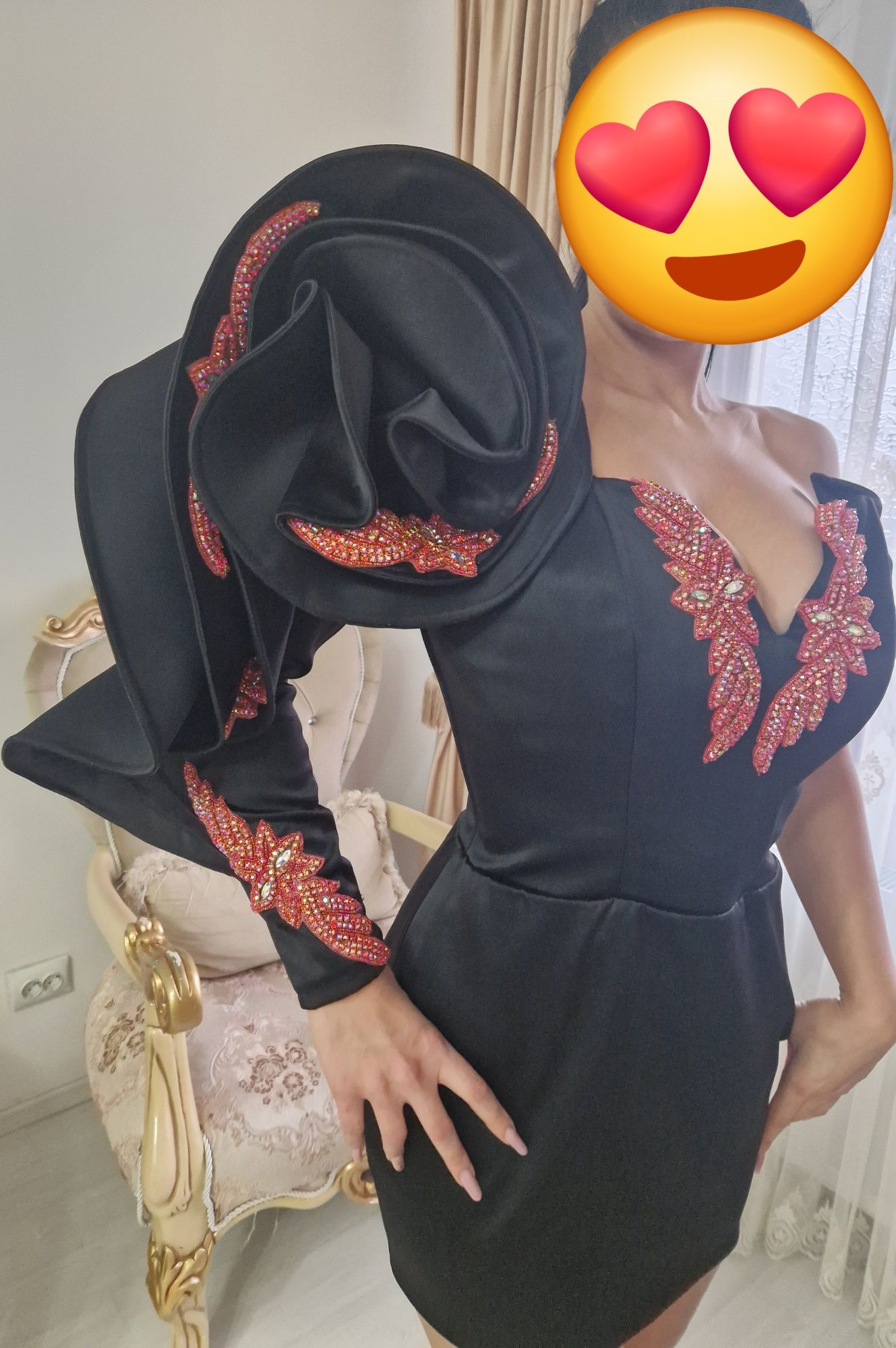 Rochie scurta cu trena detașabila