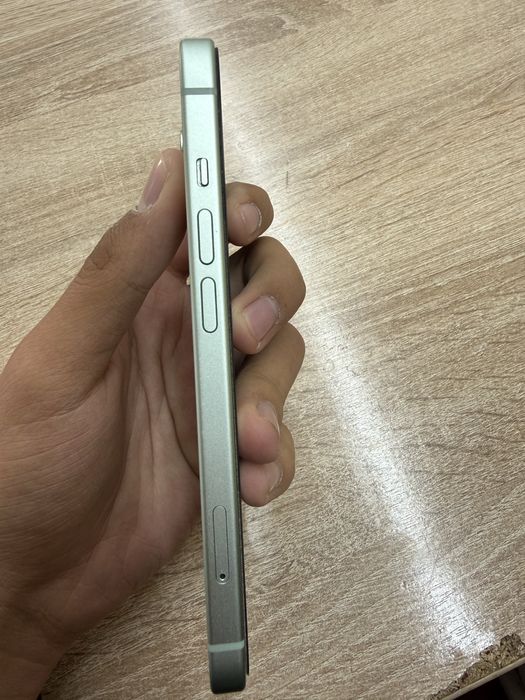 iPhone 15, yangidek holati A+