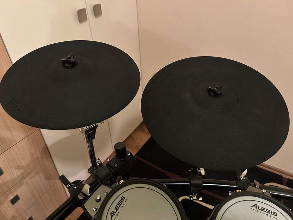 Alesis Strata Core Drum Set