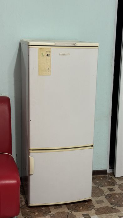 Холодильник сатылады