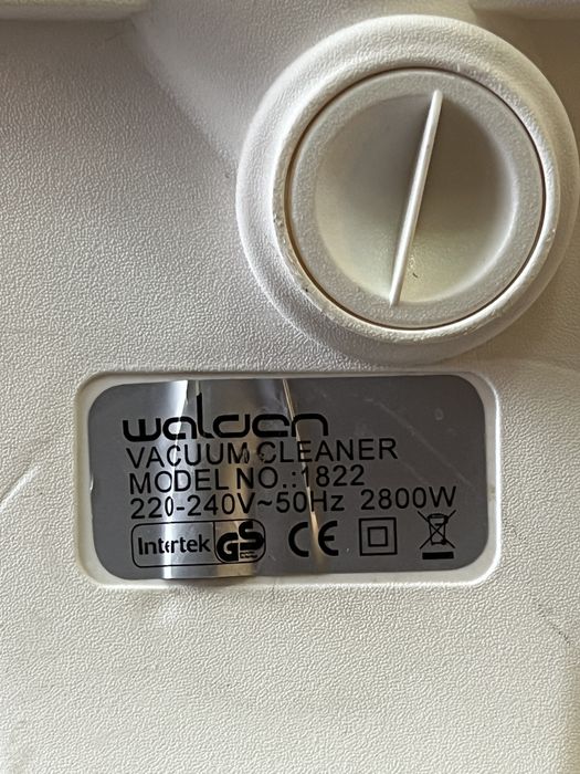 Пылесос Waldan 1822