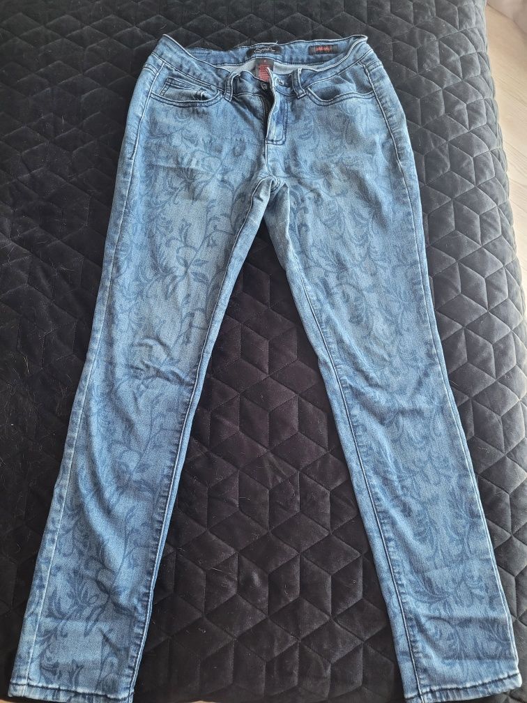 Джинсы скинни Earl jeans