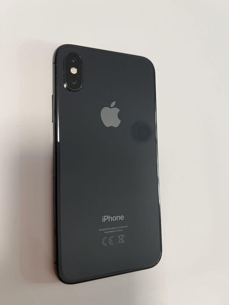 iPhone XS 64GB Space Grey