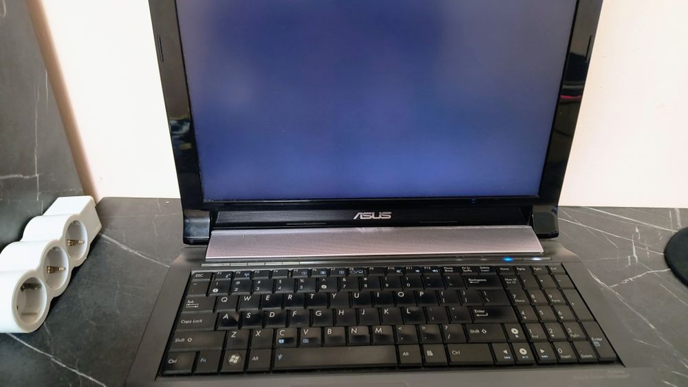 Laptop Asus i7 generatia 3