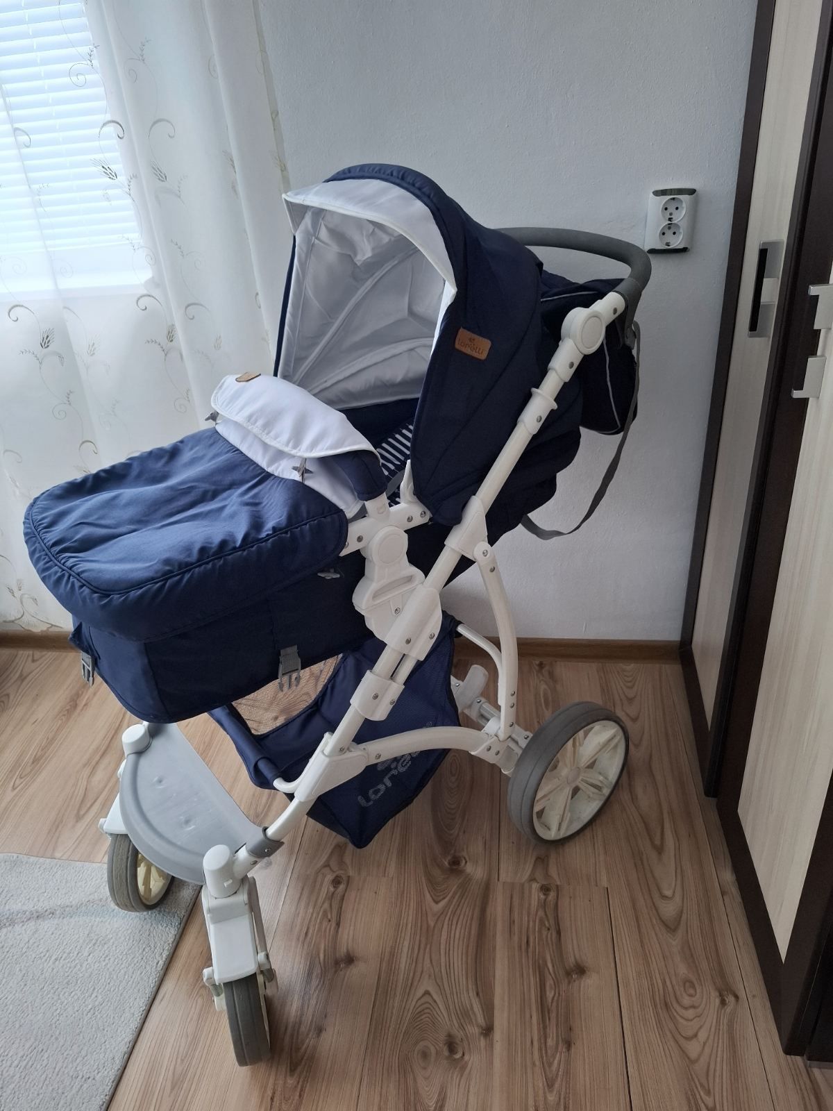 Детска количка лорели