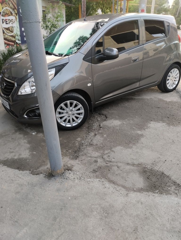 Chevrolet spark 2017