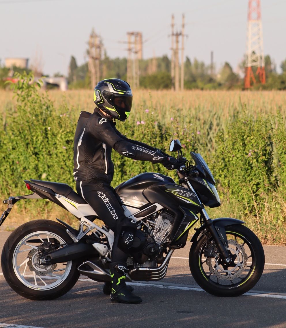 Vand CB650F limitata A2