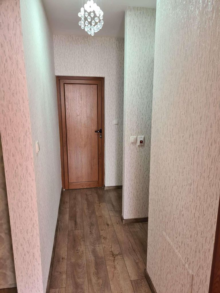 Дава се под наем Тристаен апартамент в София, Люлин 2 - 110 кв.м за 700 € - Снимка #11
